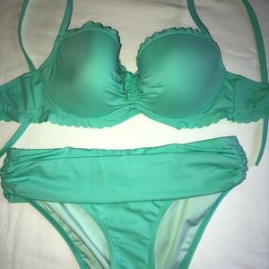 Victoria’s Secret swim wear 👙